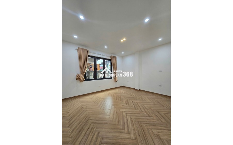 NGUYỄN TRÃI - THANH XUÂN - NHÀ LÔ GÓC – 42m2 - 5 TẦNG MẶT TIỀN KHỦNG 5.8M – Ô TÔ VÀO NHÀ
