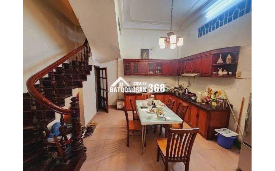 Địa chỉ: 159.3 Chùa Láng, quận Đống Đa, Hà Nội