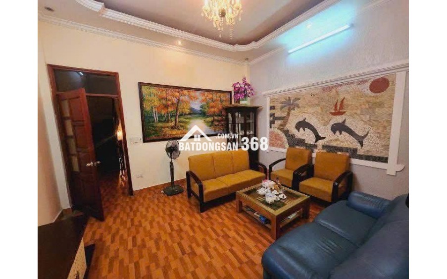 Địa chỉ: 159.3 Chùa Láng, quận Đống Đa, Hà Nội
