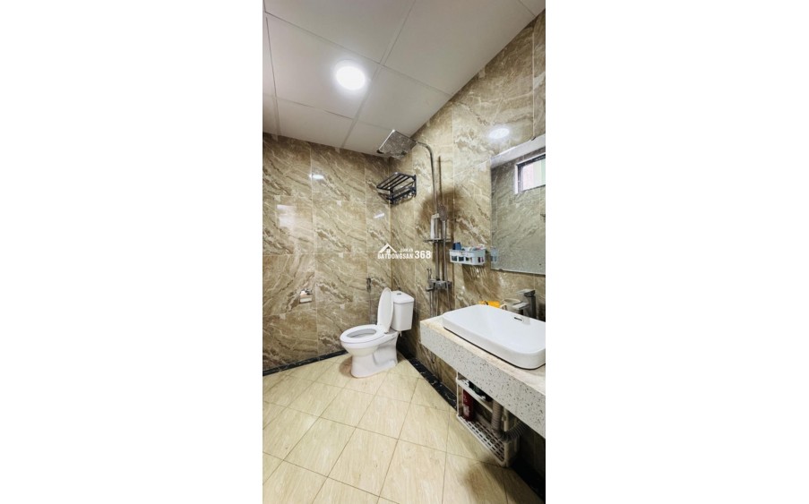 Siêu phẩm ngay Ngã Tư Sở lô góc 46m2, 7 tầng, thang máy, kinh doanh, ô tô đỗ cửa, 13 tỷ.