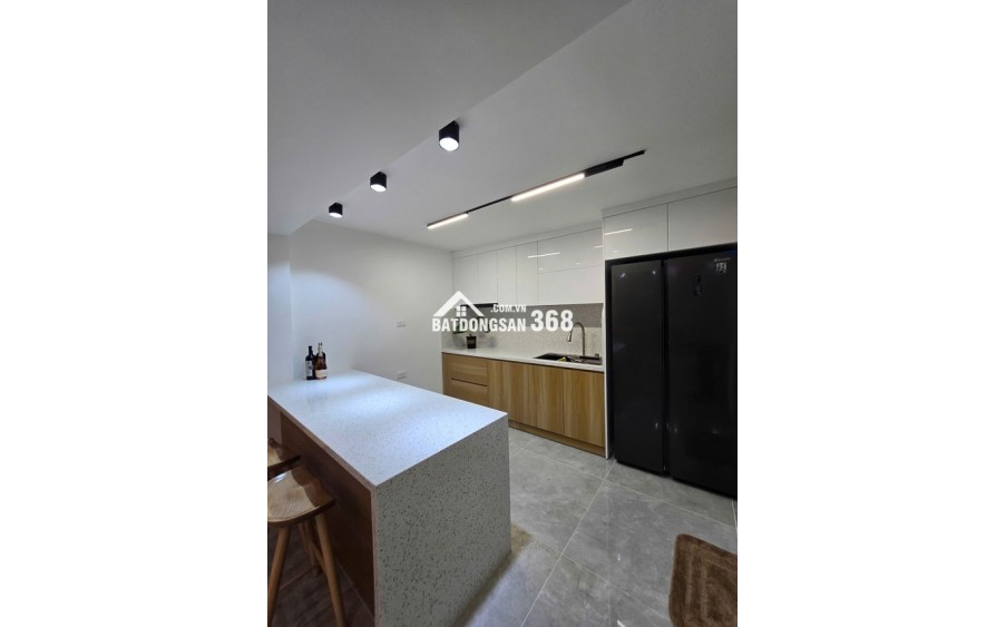 NGUYỄN TRÃI - THANH XUÂN - NHÀ LÔ GÓC – 42m2 - 5 TẦNG MẶT TIỀN KHỦNG 5.8M – Ô TÔ VÀO NHÀ