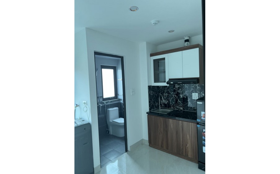 CCMN Lĩnh Nam 64m2 x 7 tầng, thang máy, full nội thất. Gần phố, dòng tiền.
