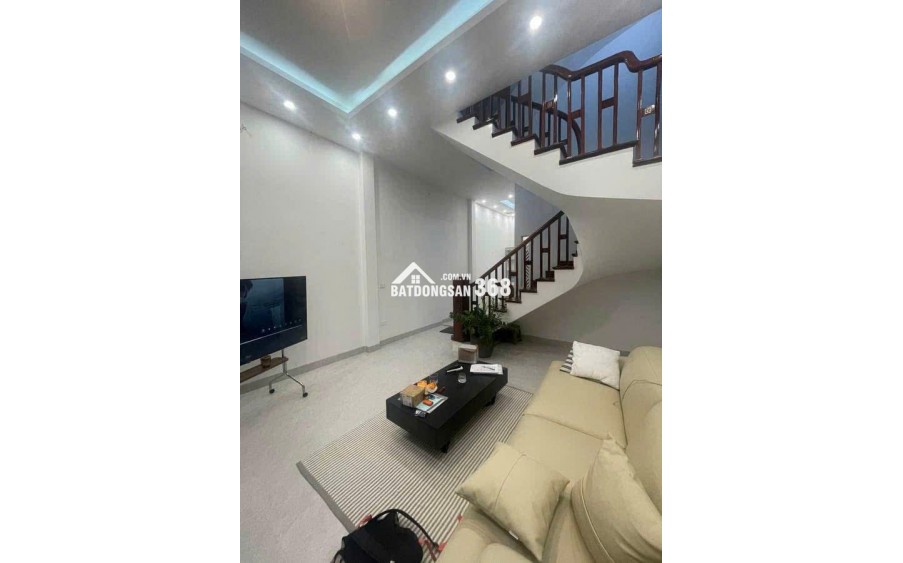 BÁN NHÀ PHÂN LÔ NGUYỄN SƠN,45m2, 6 TẦNG-MT4m-GIÁ 11,95 TỶ, THANG MÁY