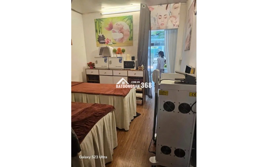 ĐẦU TƯ, BÁN NHÀ NGUYỄN VĂN CỪ, 210TR/M2, 20M RA PHỐ, Ô TÔ TRÁNH , NHÀ 3 TẦNG.