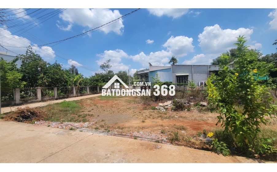 Bán đất 10x42m Ngãi Giao sát Trần Hưng Đạo, gần chợ, dân cư đông, 2,3 tỷ TL