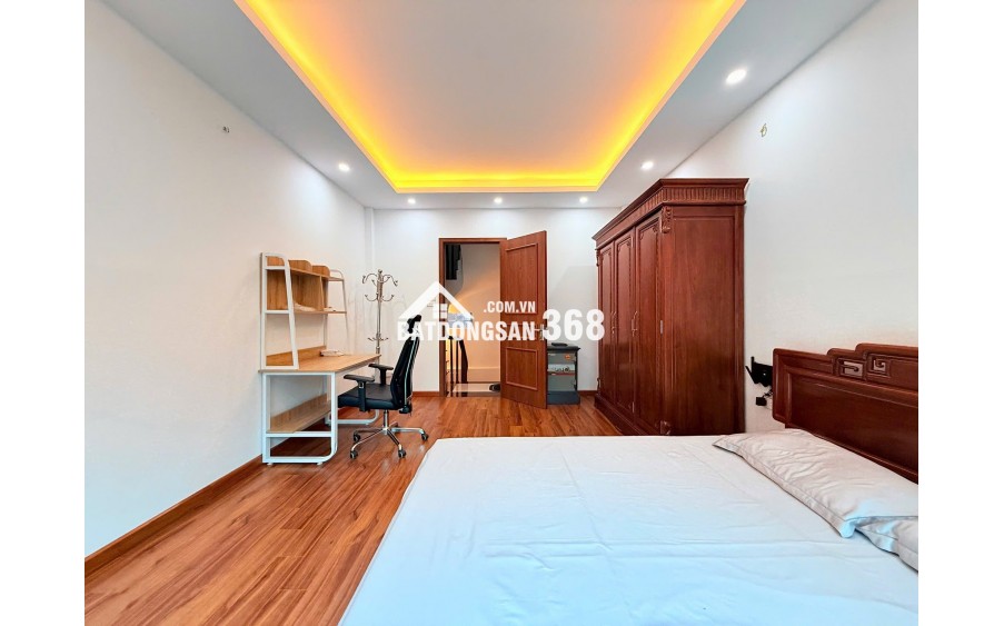 Nhà đẹp Lĩnh Nam 40m2 x 5 tầng, full nội thất. Cực gần phố, giá hợp lý, vào ở ngay