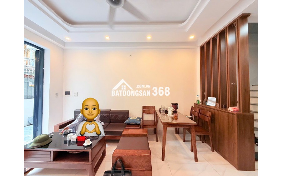 Nhà đẹp Lĩnh Nam 40m2 x 5 tầng, full nội thất. Cực gần phố, giá hợp lý, vào ở ngay