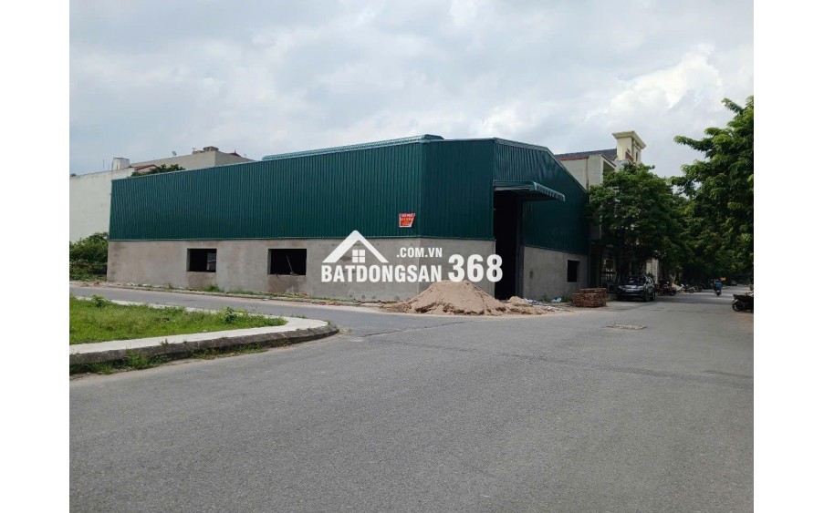 Cho thuê kho xưởng tạiTừ Sơn, Bắc Ninh diện tích 600m2 kết cấu Zamin mới 100%