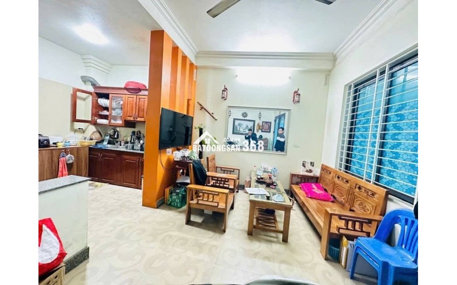 BÁN NHÀ NƠ TRANG LONG - HXH - 40M2 - (4.2X8 )- 3 TẦNG - 4 PN - PHÙ HỢP Ở GĐ LỚN - CẢI TẠO CHDV - CHỈ 5.6 TỶ
