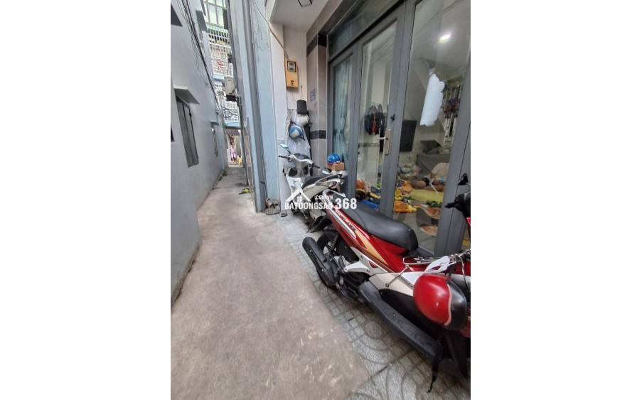 QUẬN 7 - hẻm Trần xuân soạn, ngang 4m, 2pn,2wc, cạnh CA phường vô cùng an ninh, nhỉnh 3 tỷ, tiện ích bao la...
0982697779 xem nhà và gặp chủ