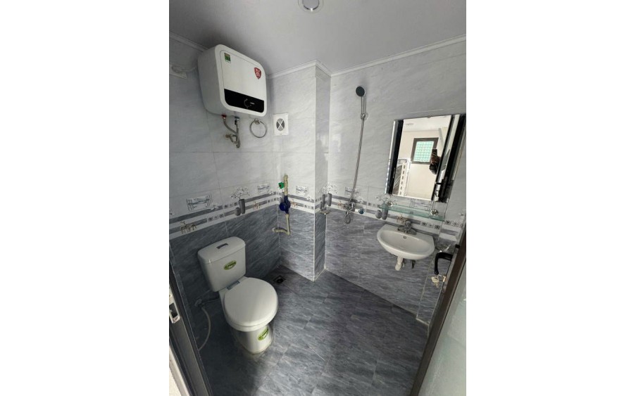 CCMN lô góc Lĩnh Nam 45m2 x 6 tầng, Full nội thất, thang máy, dòng tiền 700tr/ năm