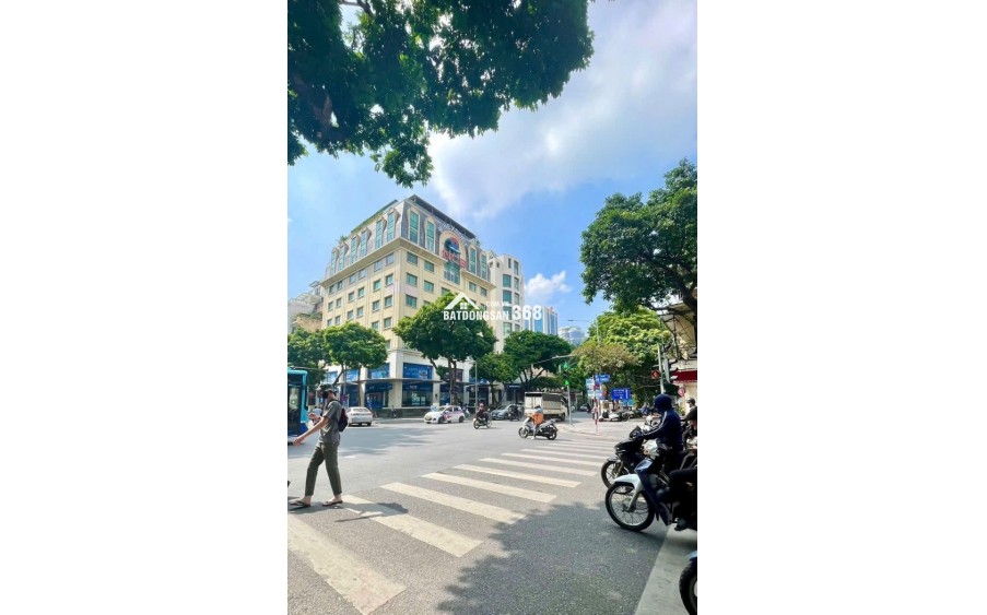 bán toà văn phòng phố Bà Triệu, P.Tràng Thi, Q.Hoàn kiếm, 2 mặt phố, lô góc, giá 750 tỉ