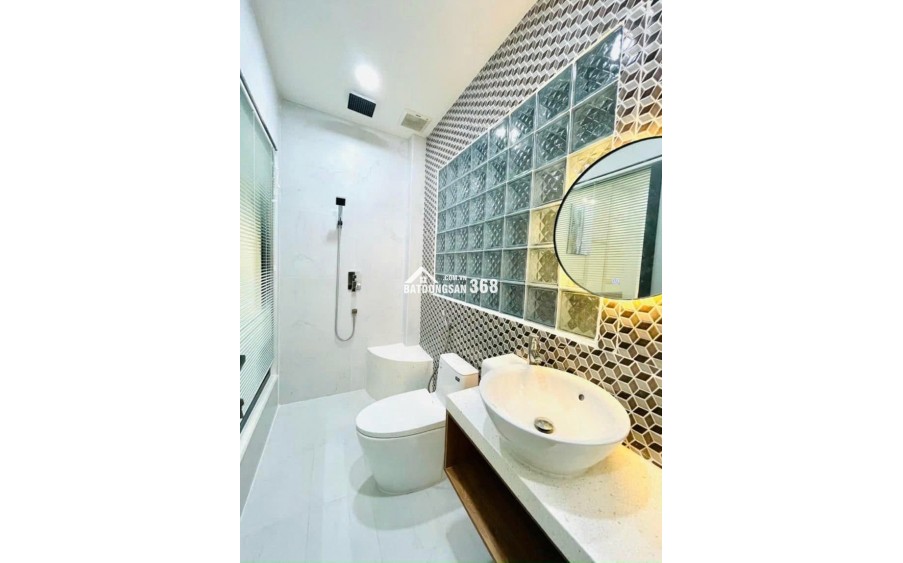 CẦN BÁN GẤP NHÀ 2 LẦU NGAY TRUNG TÂM TP. THỦ DẦU MỘT
