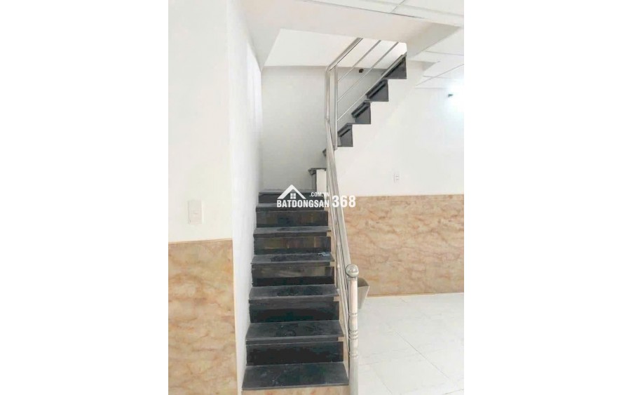 CẦN BÁN MẶT TIỀN KINH DOANH ĐƯỜNG 385, LÊ VĂN VIỆT, GIÁ 3,x TỶ