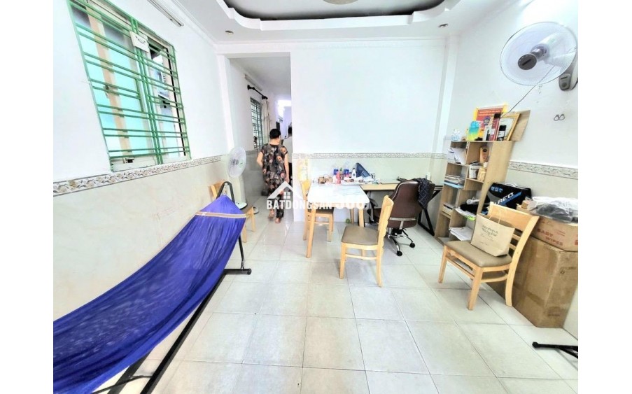 Nhà Đẹp Lô Góc 2 Tầng, Gần CV Lê Thị Riêng – DT 44m² – Giá Chỉ 5.75 Tỷ