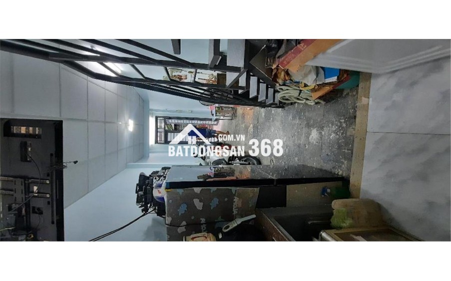 Nhà Trung Tâm Q10, Gần NowZone – DTSD 44m², Gác Suốt – Giá Mềm 3.X Tỷ