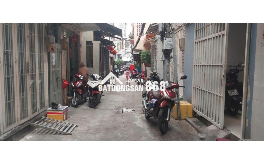 Nhà Trung Tâm Q10, Gần NowZone – DTSD 44m², Gác Suốt – Giá Mềm 3.X Tỷ