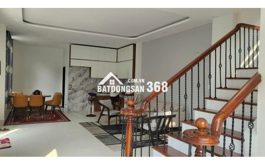 Nhà đẹp 2 mặt tiền đắc địa sát đường Lê Đại Hành, Q.Cẩm Lệ, TP. Đà Nẵng