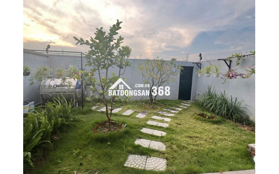 Sỡ hữu ngay căn nhà sân vườn đẹp gần đường Minh Mạng, Q.Ngũ Hành Sơn, TP. Đà Nẵng