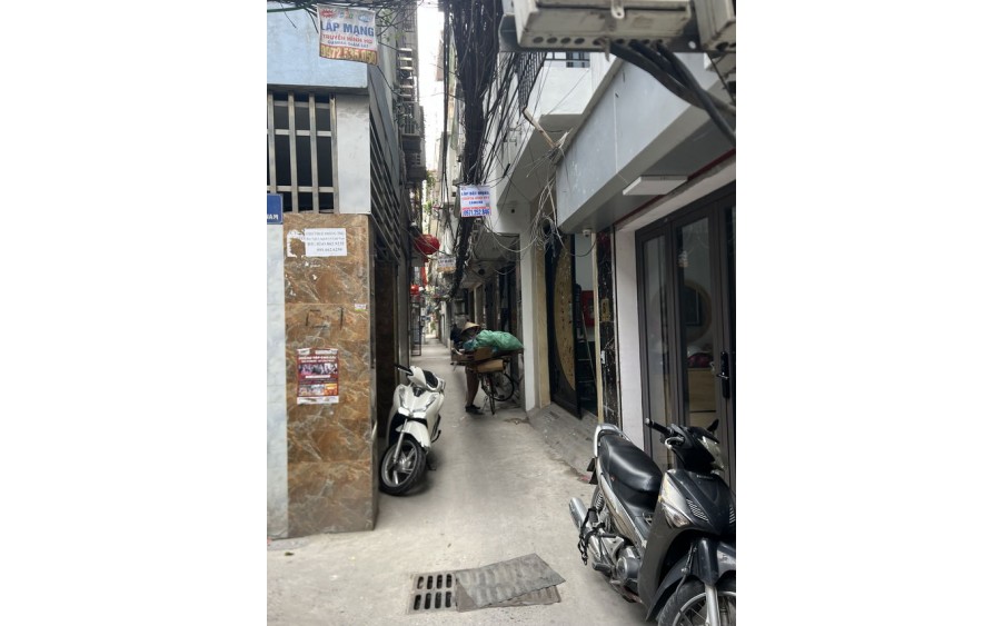 CCMN Lĩnh Nam 64m2 x 7 tầng, thang máy, full nội thất. Gần phố, dòng tiền.