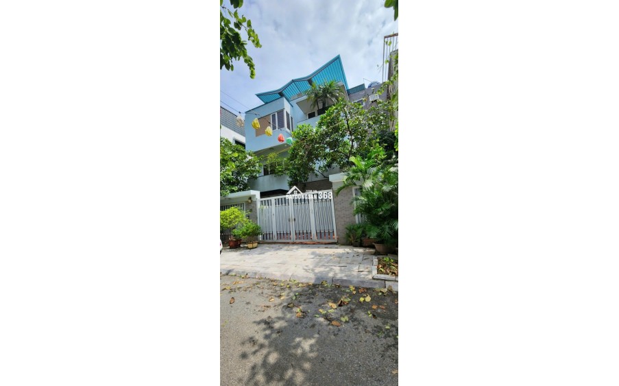 bán Biệt Thự KĐT Văn Phú, Hà Đông, 240m2 x mặt tiền 12m, giá đầu tư chỉ 150tr/m2