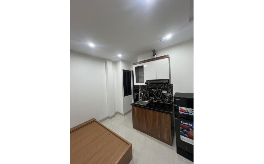 CCMN Lĩnh Nam 64m2 x 7 tầng, thang máy, full nội thất. Gần phố, dòng tiền.
