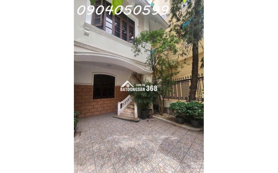 BIỆT THỰ SIÊU VIP - LÔ GÓC 3 MẶT THOÁNG - GARA Ô TÔ ĐỖ CỬA - 40M RA PHỐ - SỔ ĐẸP