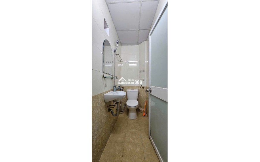 3.7 TỶ - 5 TẦNG - NHÀ ĐẸP Ở NGAY - KCBT CHẮC CHẮN - TRUNG TÂM ĐỐNG ĐA