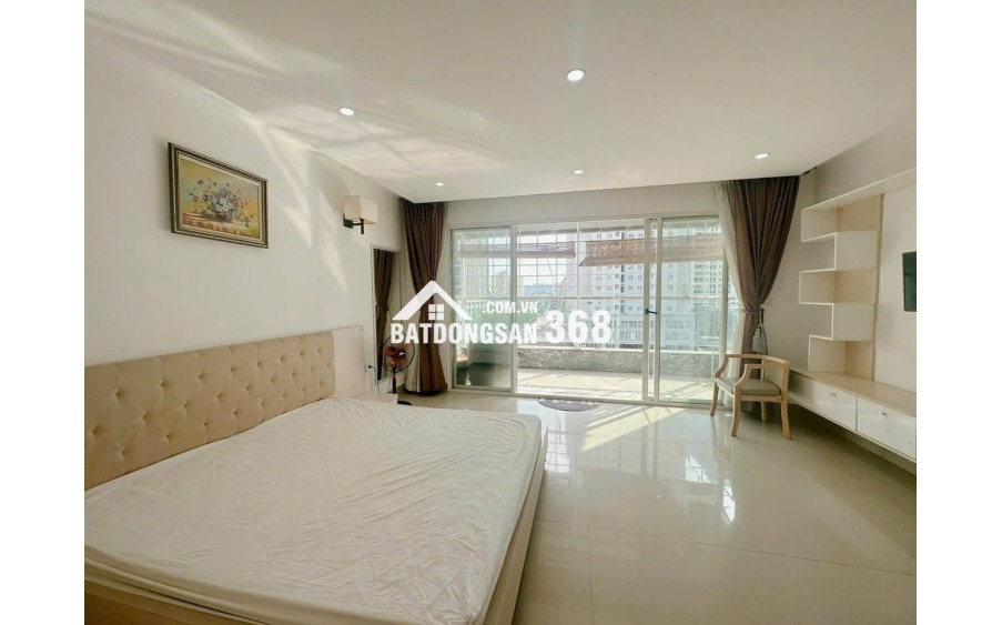 PHÂN LÔ VIP MẠC THÁI TỔ, TRUNG KÍNH TO - 80M2 7 TẦNG MT 5M 2 MẶT NGÕ - CÁCH PHỐ 1 NHÀ - Ô TÔ TRÁNH, DỪNG ĐỖ VÒNG QUANH - GIÁ BÁN 30 TỶ