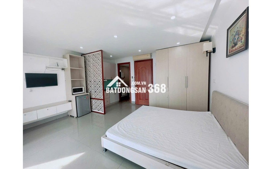 PHÂN LÔ VIP MẠC THÁI TỔ, TRUNG KÍNH TO - 80M2 7 TẦNG MT 5M 2 MẶT NGÕ - CÁCH PHỐ 1 NHÀ - Ô TÔ TRÁNH, DỪNG ĐỖ VÒNG QUANH - GIÁ BÁN 30 TỶ