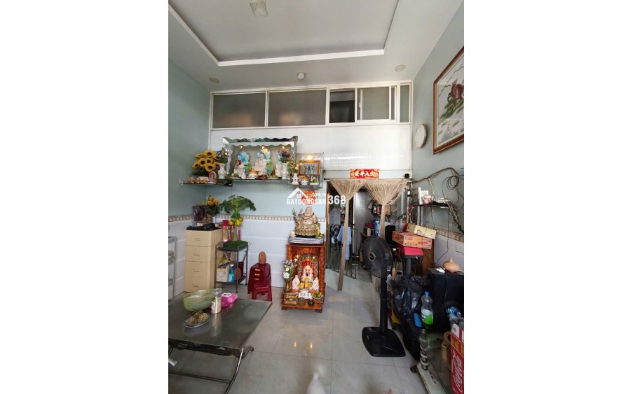 Cần bán căn hộ trung tâm quận 5 giá chỉ 2,4 tỷ