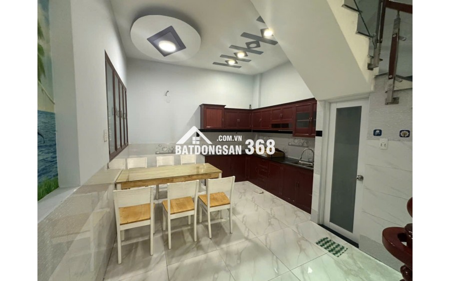 CHO THUÊ NHÀ 1 TRỆT 3 LẦU FULL NỘI THẤT, 160M2, 4PN, HẺM RỘNG 7M, Đ.THỚI AN 28, Q.12