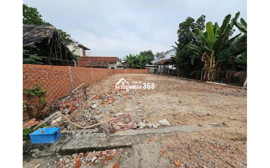Đất Mặt Tiền, Ngay Trung Tâm Thị Trấn Bến Lức,, Lộ Giới 12m Chỉ 2,6 tỷ Full Thổ Cư.