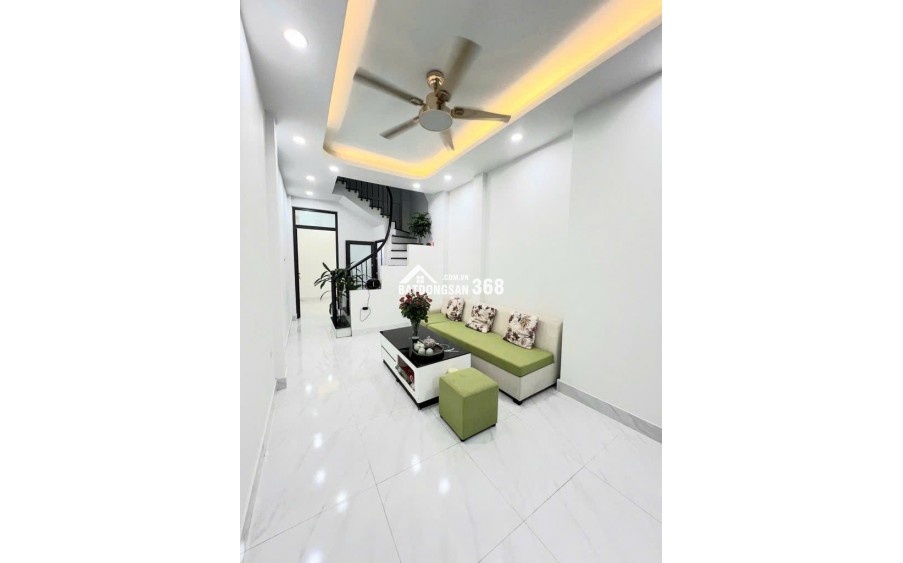 Bán Nhà Tân Mai Ô Tô Đỗ Cửa 45m 2 Tầng 3 Ngủ Giá 4.28 Tỷ Sổ Đỏ Chính Chủ