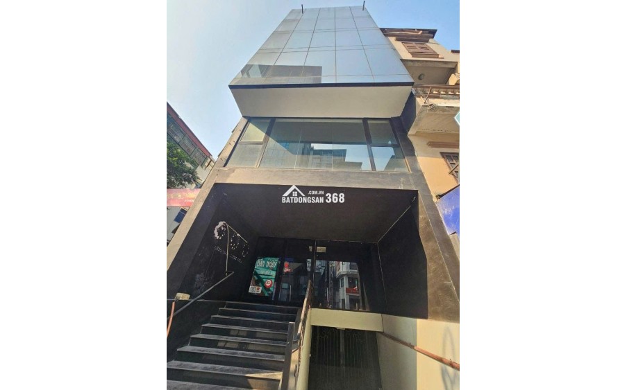 Mặt phố Thụy Khuê ,đối diện Sun Grand City,tòa nhà văn phòng 8T,thang máy,mặt tiền quyền lực,154m2, 93 tỷ