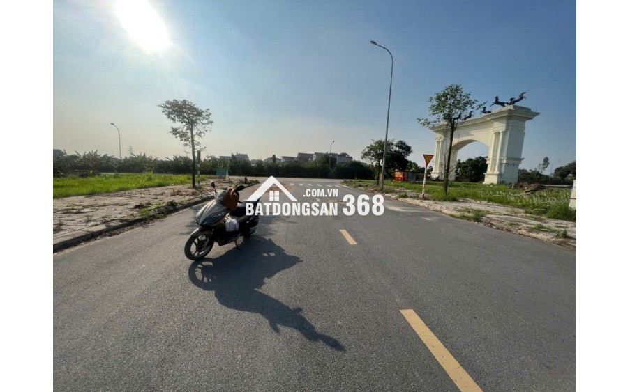 Tọa lạc tại Bảo Long New City, Hương Mạc, Từ Sơn, Bắc Ninh, đất nền này có diện tích 100m2 và giá bán 4,1 tỷ 
 Đây là cơ hội tuyệt vời  Diện tích: