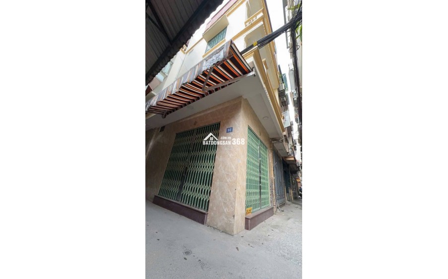 Gấp Cần bán nhà Nguyễn Khang 30m2 4 tầng full công năng - Oto đỗ cửa - Kinh doanh - Giá Nhỉnh 9T