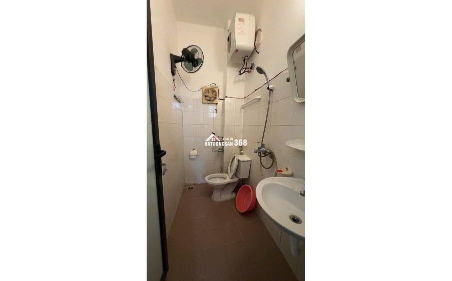 Gấp Cần bán nhà Nguyễn Khang 30m2 4 tầng full công năng - Oto đỗ cửa - Kinh doanh - Giá Nhỉnh 9T