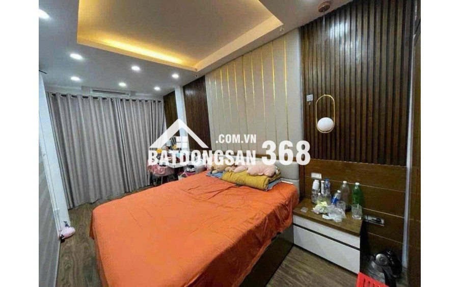 Cực HotNhà mặt phố Cù Chính Lan  6 tầng full công năng - oto kinh doanh sầm uất - Giá gần 11T