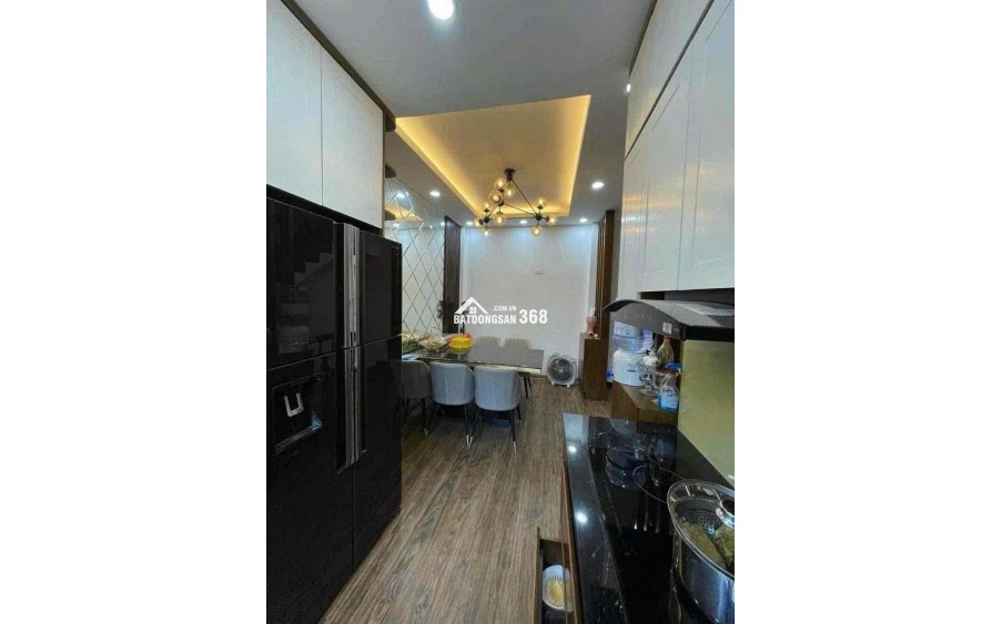 Cực HotNhà mặt phố Cù Chính Lan  6 tầng full công năng - oto kinh doanh sầm uất - Giá gần 11T