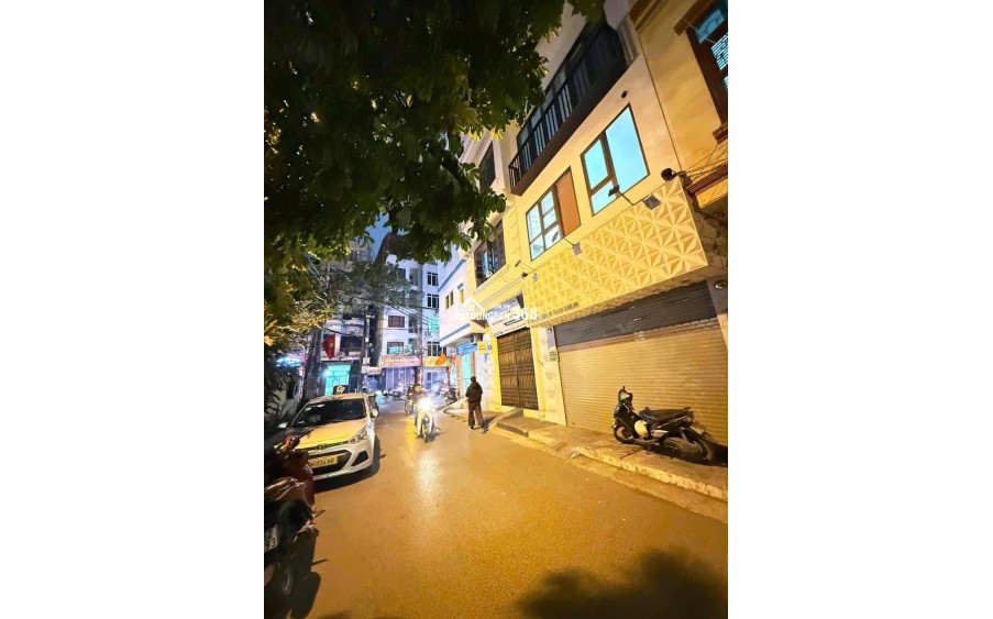 Cực HotNhà mặt phố Cù Chính Lan  6 tầng full công năng - oto kinh doanh sầm uất - Giá gần 11T
