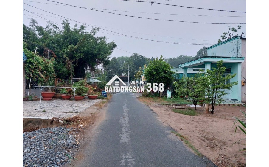 Bán gấp lô đất mặt tiền đường Tân Thông Hội, 173m2 full thổ cư, SHR