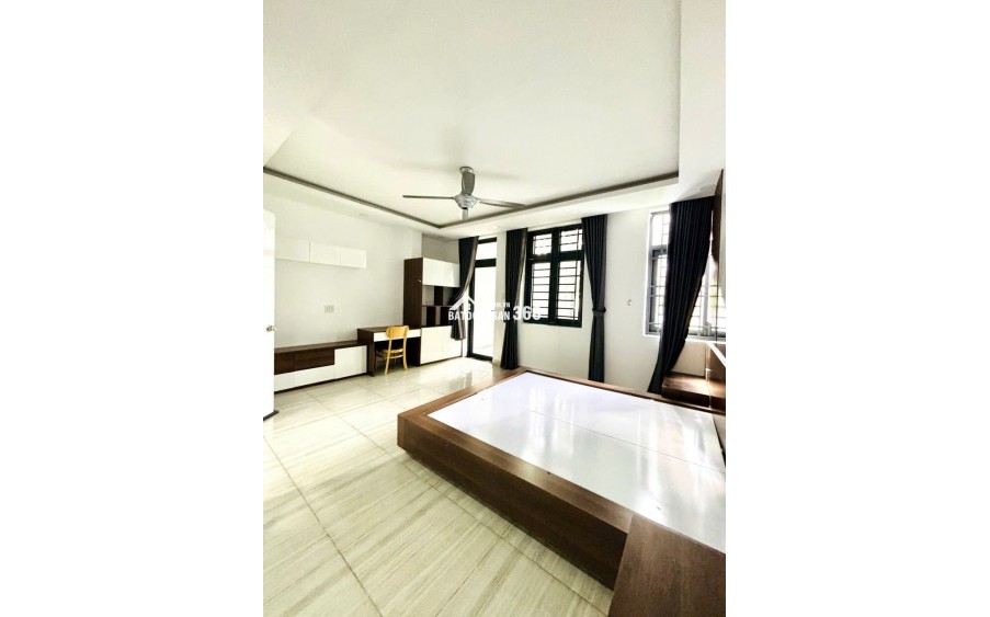 Bán nhà Tân Sơn Nhì - Quận Tân Phú chỉ 9 Tỷ - Hẻm xe hơi 8m - 6 Tầng.