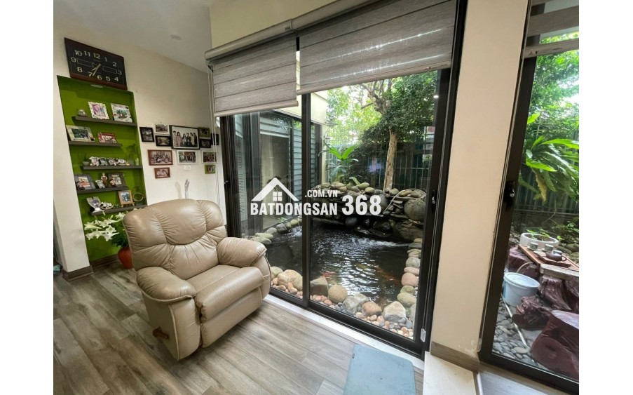  BÁN BIỆT THỰ SÂN VƯỜN NGỌC THỤY – TRUNG TÂM LONG BIÊN 
 Diện tích đất: 378m² – Diện tích sử dụng: 428m²
 Mặt tiền rộng: 11m – 2 mặt ngõ