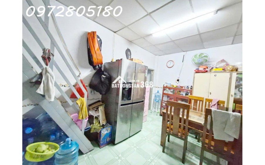 Bán Nhà C4 rộng rãi 70m2,3Pn,Hẻm xe Hơi Ngay Tỉnh lộ 43, Bình Chiểu Thủ Đức, Chỉ 4 tỷ
