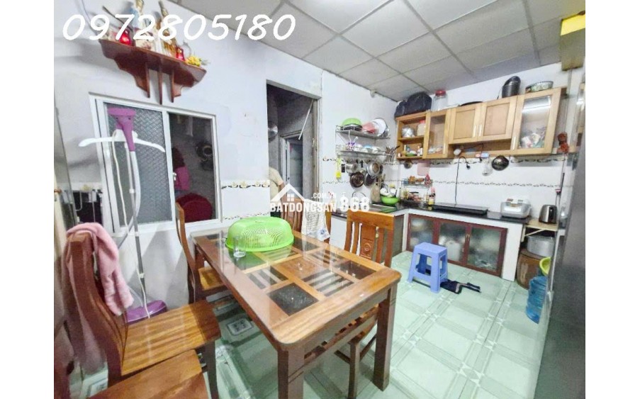 Bán Nhà C4 rộng rãi 70m2,3Pn,Hẻm xe Hơi Ngay Tỉnh lộ 43, Bình Chiểu Thủ Đức, Chỉ 4 tỷ