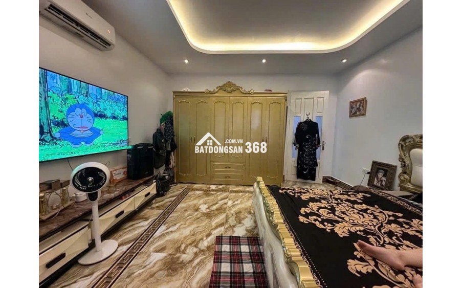  SIÊU PHẨM NHÀ ĐẸP ĐỊNH CÔNG, HOÀNG MAI 
 Diện tích: 80m² – Mặt tiền rộng 5m – Ô tô đỗ gần cửa
 Giá bán: Hơn 13 tỷ (có thương lượng)