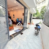 Nhà đẹp Lĩnh Nam 40m2 x 5 tầng, full nội thất. Cực gần phố, giá hợp lý, vào ở ngay