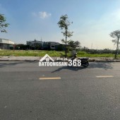 Tọa lạc tại Bảo Long New City, Hương Mạc, Từ Sơn, Bắc Ninh, đất nền này có diện tích 100m2 và giá bán 4,1 tỷ 
 Đây là cơ hội tuyệt vời  Diện tích: