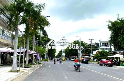 BÁN GẤP LÔ ĐẤT ĐẸP KĐT ĐÔNG TĂNG LONG, 358M2 VUÔNG VỨC, SỔ RIÊNG THỔ CƯ, GẦN CHỢ, CHỈ 13.8TỶ!